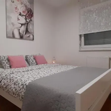 Apartment Elena *
